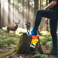 Kép 3/6 - Szarvasos felemás vidám zokni