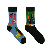 Kép 2/3 - Borbarát felemás vidám zokni