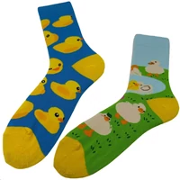 Kép 3/4 - Kacsakaland felemás vidám zokni 40-44