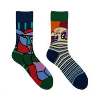 Kép 2/3 - Picasso Absztrakt felemás vidám zokni