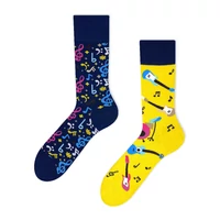Kép 1/5 - Gitáros felemás vidám zokni