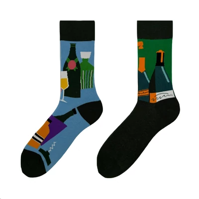 Borbarát felemás vidám zokni