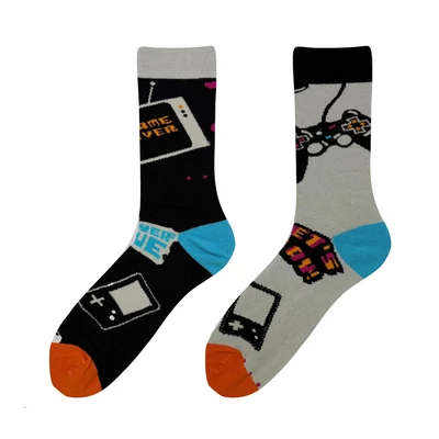 Videójátékos felemás vidám zokni