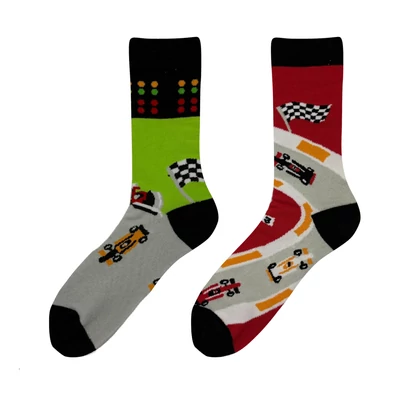 Autósport felemás vidám zokni